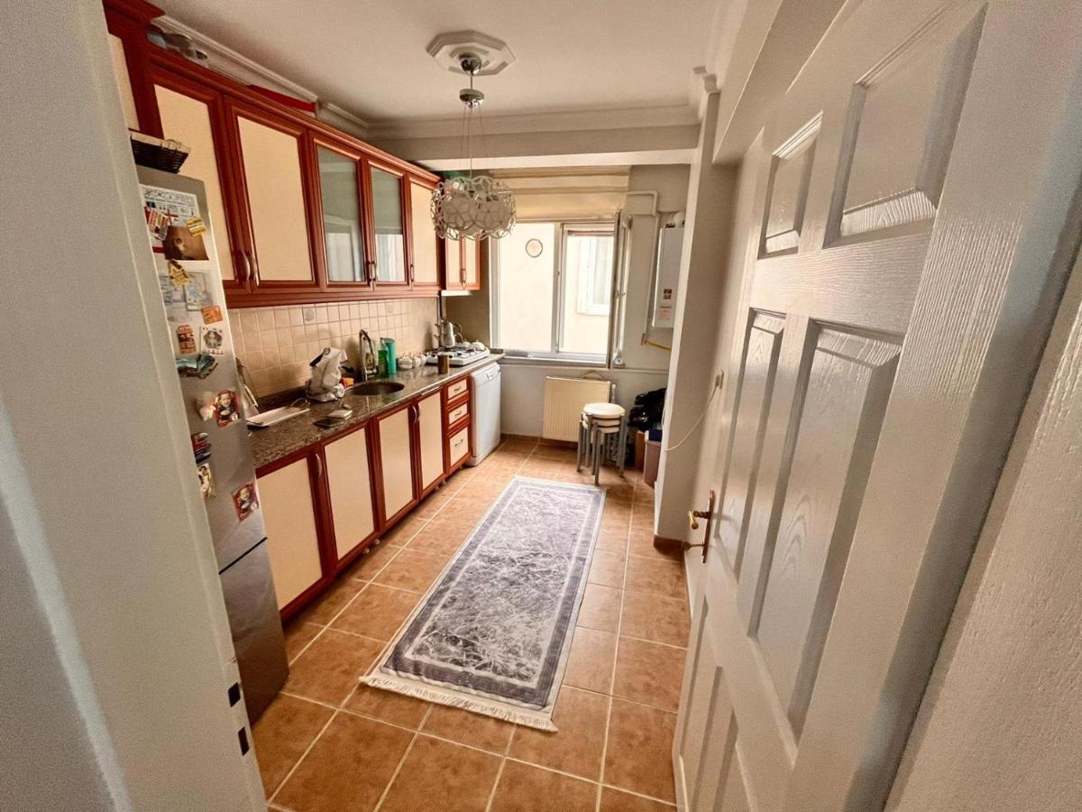 Apartment 2 Bedroom 5 Bed Peaceful Calm Full Kitchen,all Items Available Luxury And Relax Istanbul
